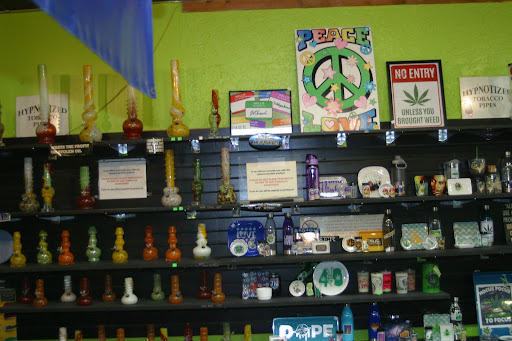 Tobacco Shop «Hypnotized Smoke Shop», reviews and photos, 2967 Patterson Rd, Florissant, MO 63031, USA