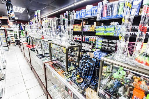 Vaporizer Store «Happy Rock Smoke Shop», reviews and photos, 334 NE 72nd St, Kansas City, MO 64118, USA