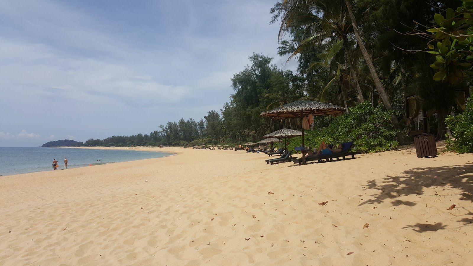 Tanjung Jara Beach'in fotoğrafı çok temiz temizlik seviyesi ile