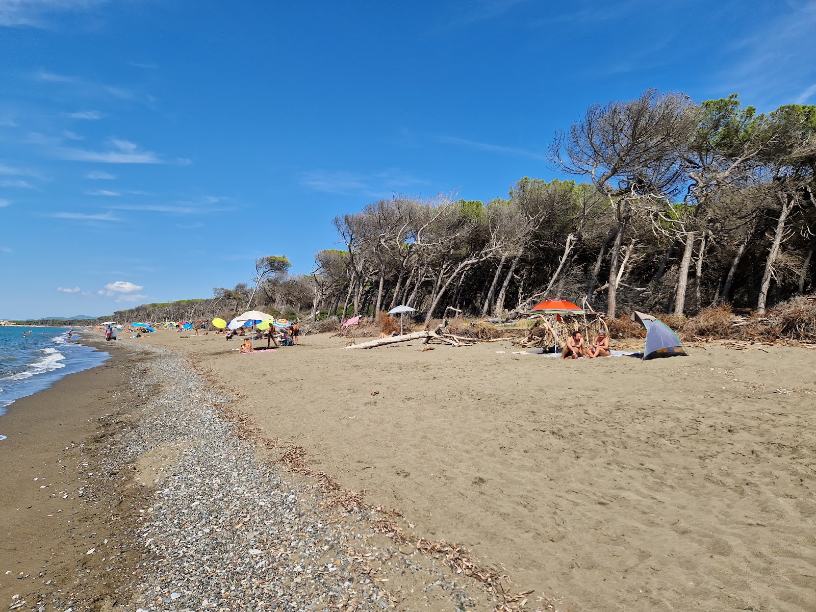 Foto von Bau Beach Le Gorette mit heller sand Oberfläche