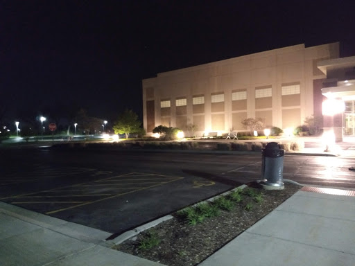 Recreation Center «Falcon Park Recreation Center», reviews and photos, 2195 N Hicks Rd, Palatine, IL 60074, USA