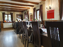Atmosphère du Restaurant français Hostellerie du Cerf Blanc à Neuhaeusel - n°5