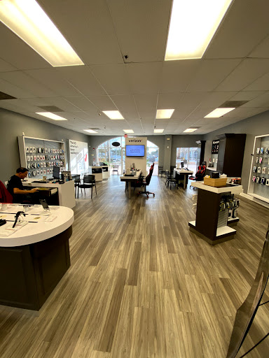 Cell Phone Store «Verizon Wireless - TCC», reviews and photos, 7339 52nd Pl E, Bradenton, FL 34203, USA