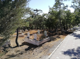 Kocaeyit Köyü Mezarlığı
