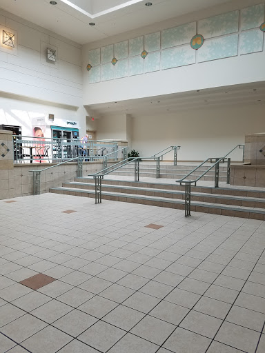 Shopping Mall «Forest Mall», reviews and photos, 835 W Johnson St, Fond du Lac, WI 54935, USA