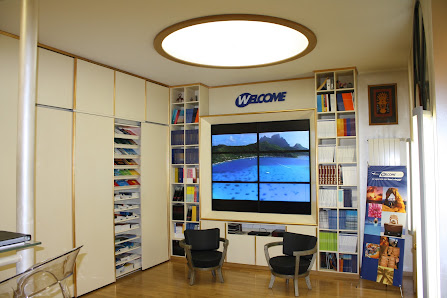 Soncar Agenzia di Viaggi e Turismo s.n.c. & CARTOLIBRERIA Via IV Novembre, 11, 20815 Cogliate MB, Italia