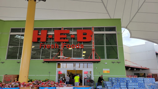 Grocery Store «H-E-B Grocery», reviews and photos, 3111 Woodridge Cove Dr Suite 500, Houston, TX 77087, USA