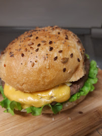 Hamburger du Restauration rapide FOOD DELICE à Saint-Maximin-la-Sainte-Baume - n°5