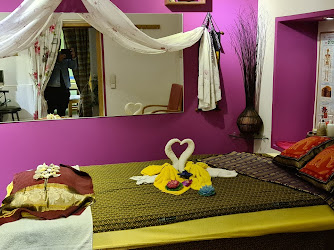 Thai Wellness Massage & Fußpflege bei Pornsuree