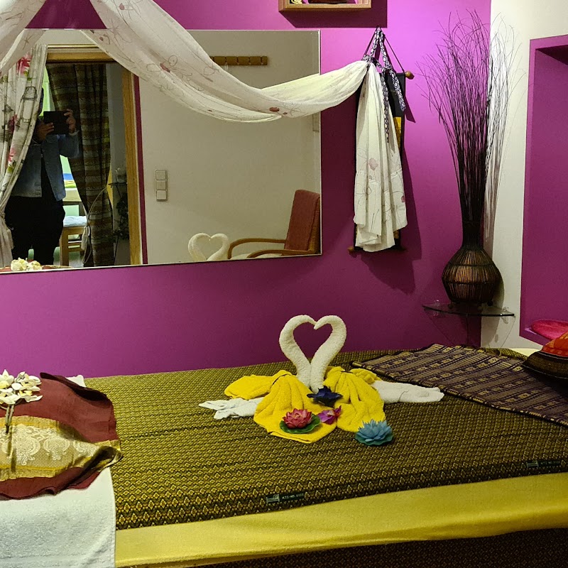 Thai Wellness Massage & Fußpflege bei Pornsuree