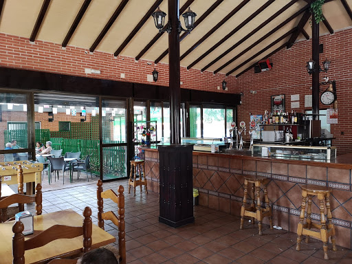 Información y opiniones sobre Bar la piscina de Alcabón