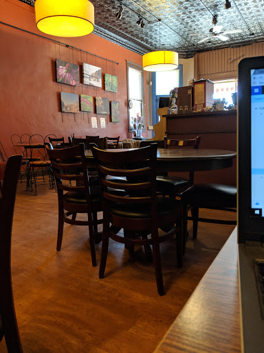 Cafe «Treats On Bridge Street», reviews and photos, 110 W Bridge St, Elkader, IA 52043, USA