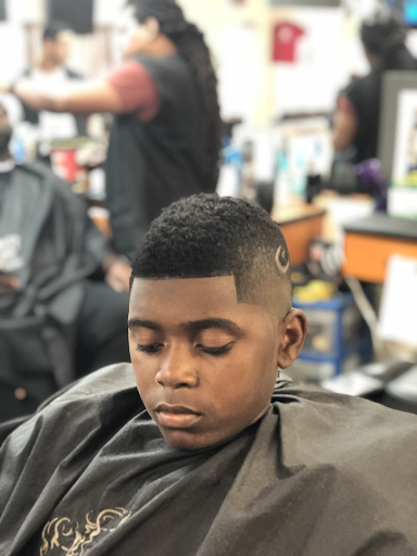 Barber Shop «Fine Line Barber shop», reviews and photos, 2408 Avenue G NW, Winter Haven, FL 33880, USA