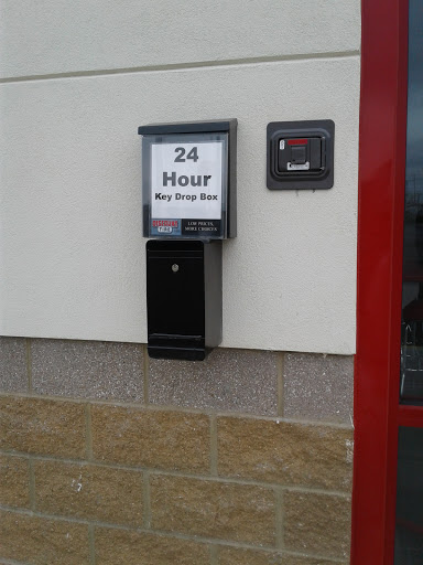 Tire Shop «Discount Tire Store - West Chester, OH», reviews and photos, 7683 Kingland Dr, West Chester Township, OH 45069, USA