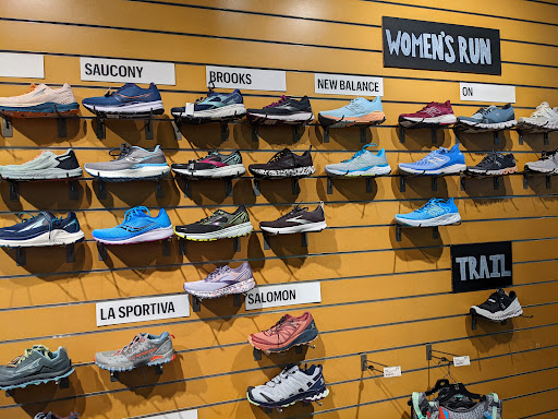 Camping Store «REI», reviews and photos, 2220 Village Walk Dr #150, Henderson, NV 89052, USA