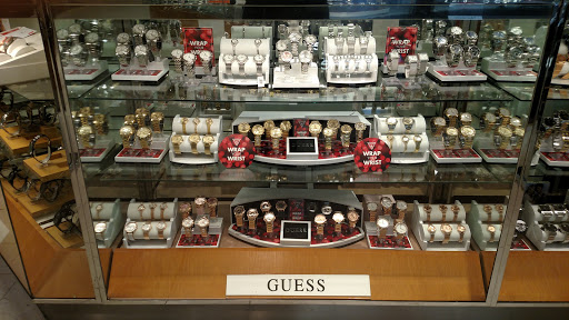 Shopping Mall «Westfield Fashion Square», reviews and photos, 14006 Riverside Dr, Sherman Oaks, CA 91423, USA