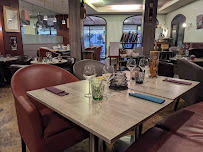 Atmosphère du Restaurant méditerranéen Restaurant Bar à Vin Le 46 à Avignon - n°16