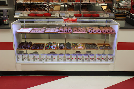 Restaurant «Shipley Do-nuts Lake Travis», reviews and photos, 3620 Ranch Rd 620 S #100, Bee Cave, TX 78738, USA