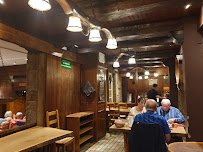 Atmosphère du Restaurant La Finette Taverne D'Arbois - n°10