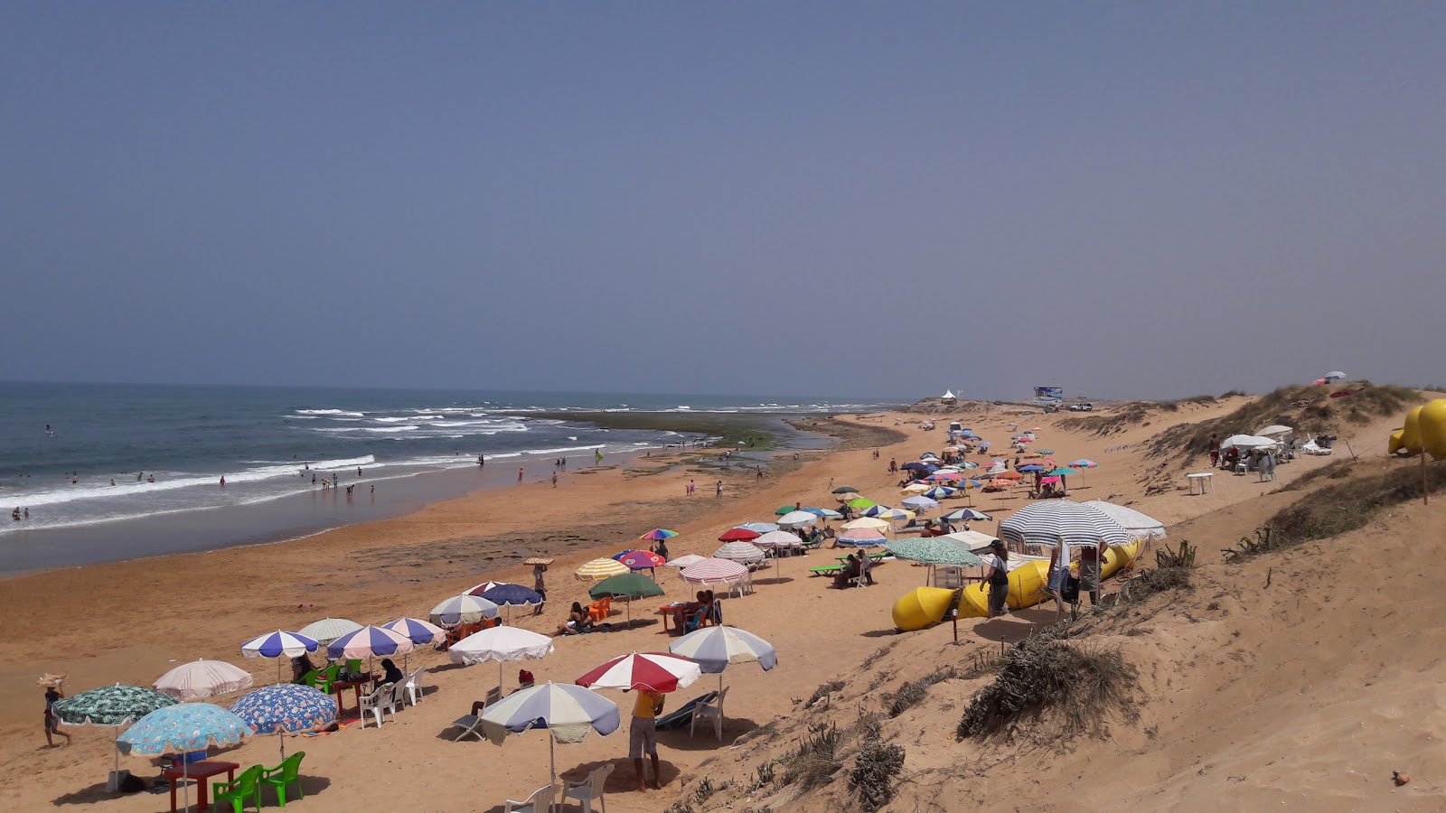 Fotografie cu Oued Cherrat Plage și așezarea