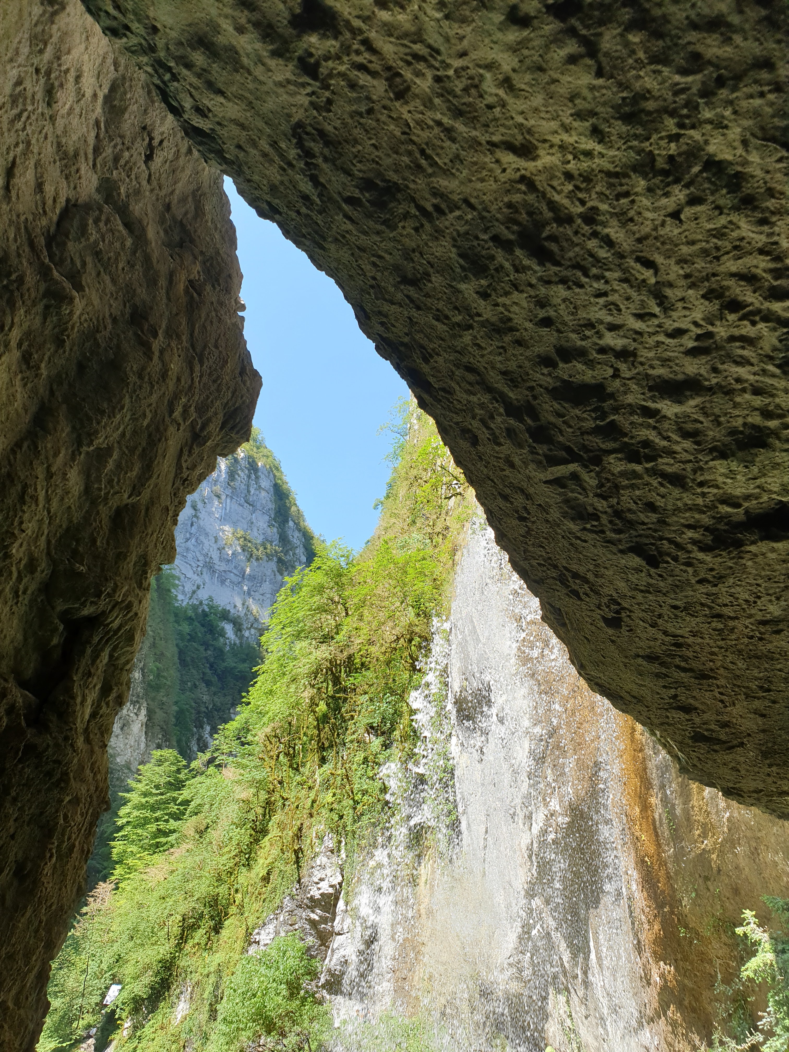 Photo n° 12 de l'avis de YAL. fait le 04/08/2019 à 07:26