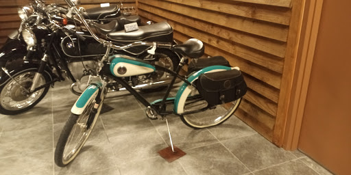 BMW Motorcycle Dealer «BMW Motorcycles of Pensacola», reviews and photos, 6330 Pensacola Blvd, Pensacola, FL 32505, USA