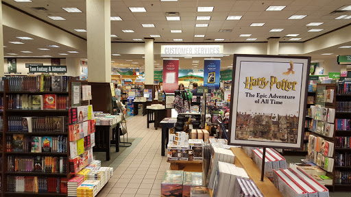 Book Store «Barnes & Noble», reviews and photos, 5231 E 41st St, Tulsa, OK 74135, USA