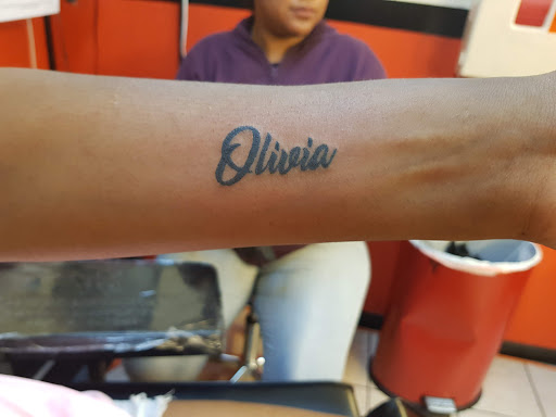 Tattoo Shop «Inkhart Tattoo Body Piercing», reviews and photos, 9046 S Ashland Ave, Chicago, IL 60620, USA