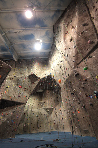 Rock Climbing Gym «Vertical Dreams - Nashua», reviews and photos, 25 E Otterson St, Nashua, NH 03060, USA
