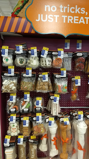 Pet Supply Store «PetSmart», reviews and photos, 400 Universal Dr N, North Haven, CT 06473, USA
