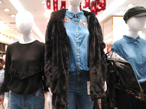 Tiendas para comprar chaquetas de cuero mujer Santiago de Compostela