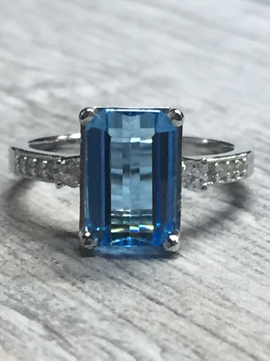 Jewelry Repair Service «South Texas Jewelers», reviews and photos, 8739 Bandera Rd #105, San Antonio, TX 78250, USA