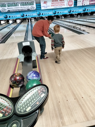 Bowling Alley «Vision Lanes», reviews and photos, 38250 Ford Rd, Westland, MI 48185, USA