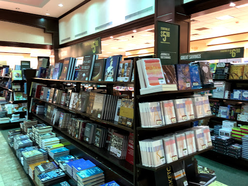 Book Store «Barnes & Noble», reviews and photos, 3102 Northline Ave, Greensboro, NC 27408, USA