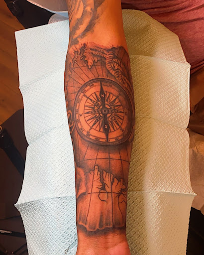 Tattoo Shop «The Wanderlust Tattoo», reviews and photos, 5915 Norwich Ave N, Oak Park Heights, MN 55082, USA