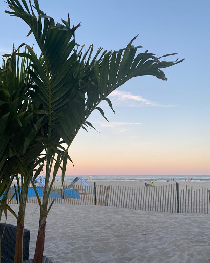 Bar & Grill «The Club at Diamond Beach», reviews and photos, 600 E Raleigh Ave, Wildwood Crest, NJ 08260, USA