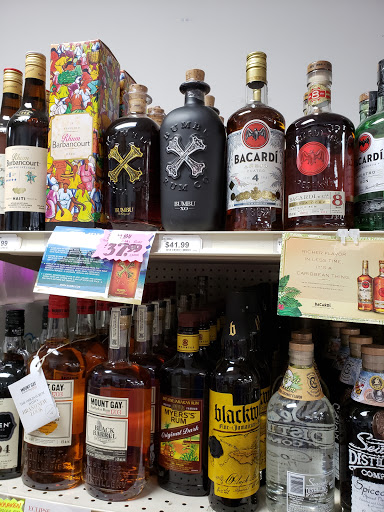 Liquor Store «Waugh Chapel Village Wine», reviews and photos, 2646 Chapel Lake Dr, Gambrills, MD 21054, USA