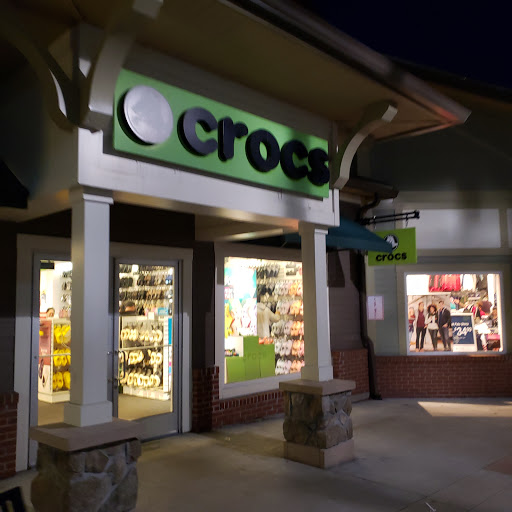 Shoe Store «Crocs», reviews and photos, 607 Bluebird Ct, Central Valley, NY 10917, USA
