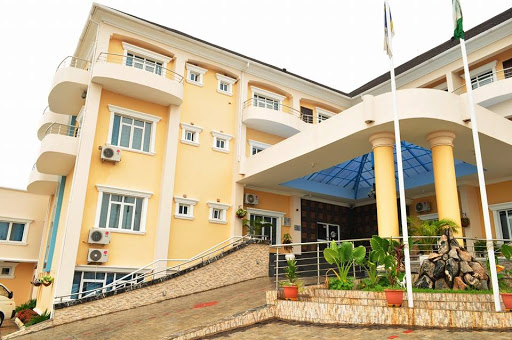 Madugu Rockview Hotels, No 10 rock heaven avenue, Behind government house,, Yola, Nigeria, Park, state Adamawa