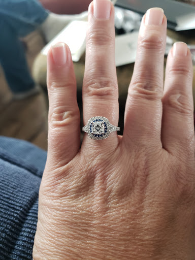 Jeweler «Shane Co.», reviews and photos, 9790 E Arapahoe Rd, Greenwood Village, CO 80112, USA