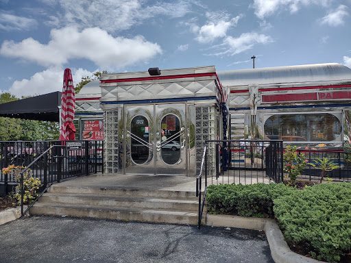 Shopping Mall «Oakwood Plaza», reviews and photos, 3800 Oakwood Blvd, Hollywood, FL 33020, USA