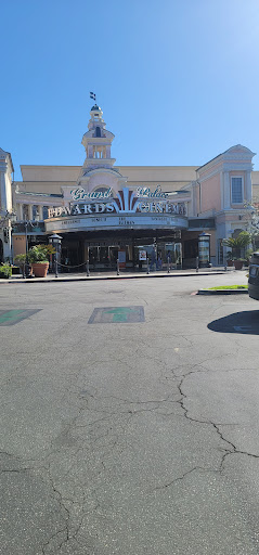 Movie Theater «Edwards Calabasas 6», reviews and photos, 4767 Commons Way, Calabasas, CA 91302, USA