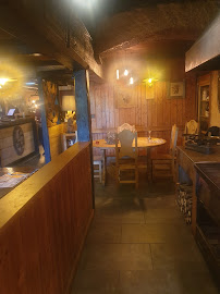 Atmosphère du Restaurant La Boissaude à Rochejean - n°14