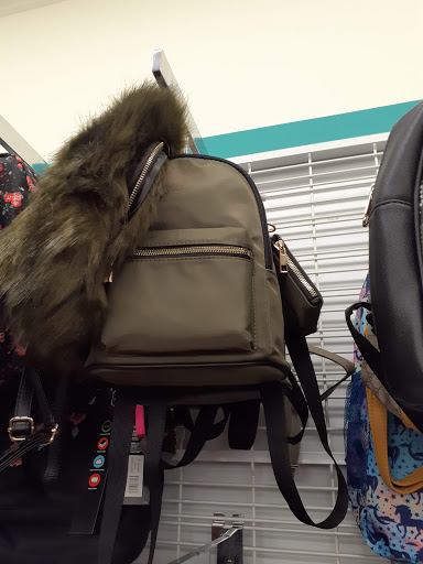 Shopping Mall «Woodforest Shopping Center», reviews and photos, 443 Uvalde Rd, Houston, TX 77015, USA