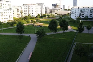 Kirschblüten Park image