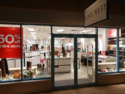 Shopping Mall «Ellenton Premium Outlets», reviews and photos, 5461 Factory Shops Blvd, Ellenton, FL 34222, USA