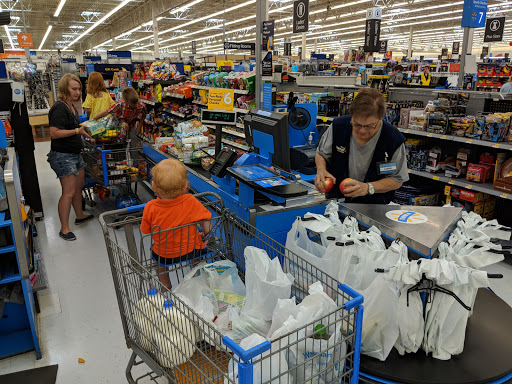 Department Store «Walmart Supercenter», reviews and photos, 201 Edwards Blvd, Lake Geneva, WI 53147, USA