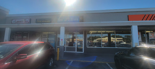 Shipping and Mailing Service «The UPS Store», reviews and photos, 1971 W Lumsden Rd, Brandon, FL 33511, USA