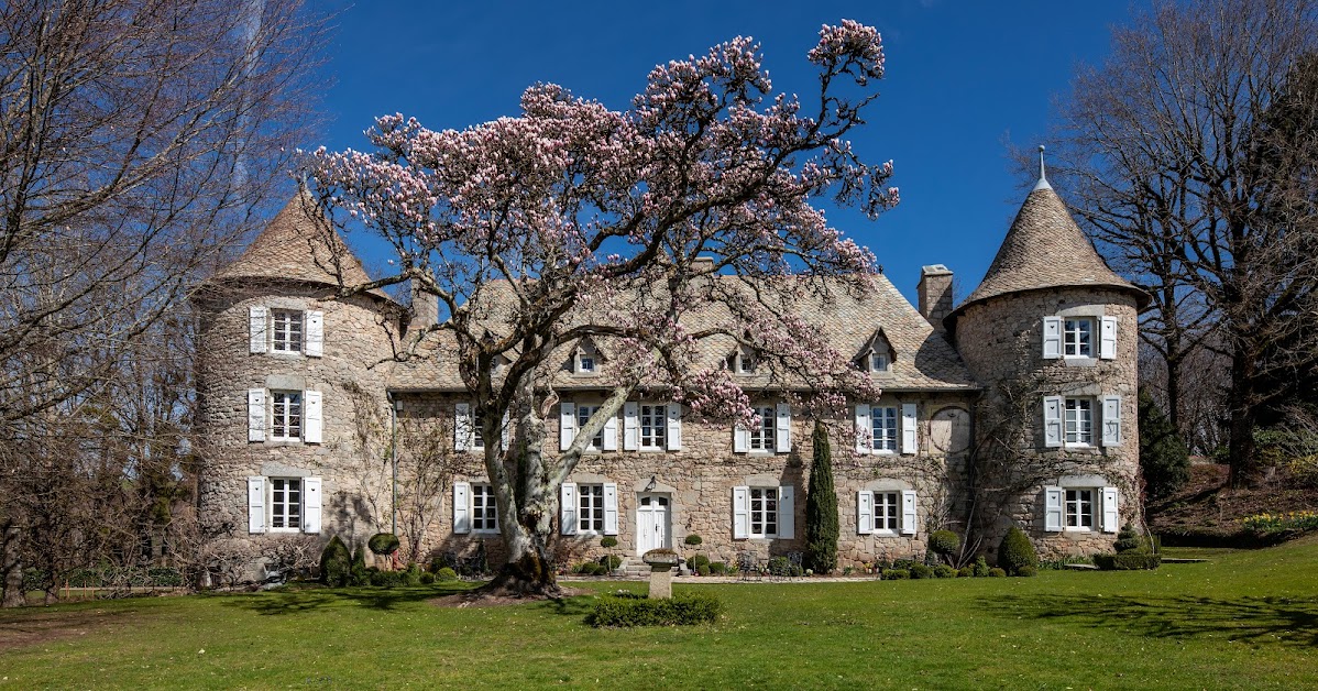 Chateau de Cols à Junhac (Cantal 15)