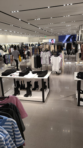 Department Store «Nordstrom Cherry Hill», reviews and photos, 2000 NJ-38, Cherry Hill, NJ 08002, USA